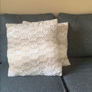 Fur pillows set of 2